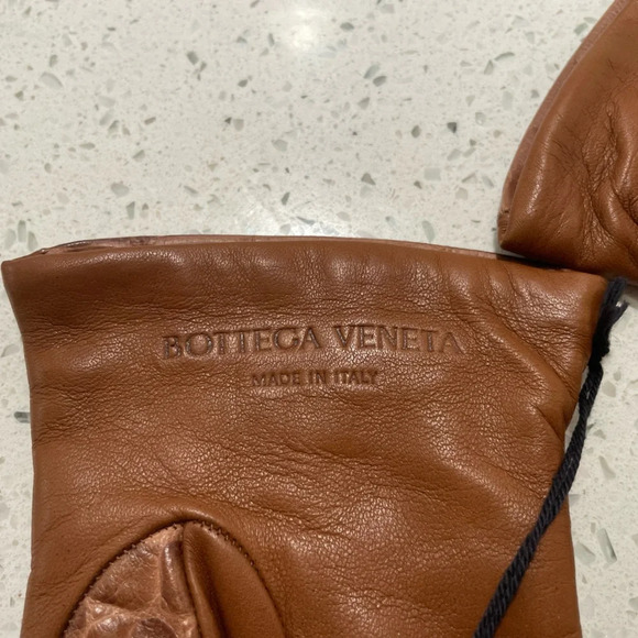 Bottega Venetia Womans Authentic Leather Gloves Carmel Croc Embossed Size 7 NWT - Picture 7 of 8